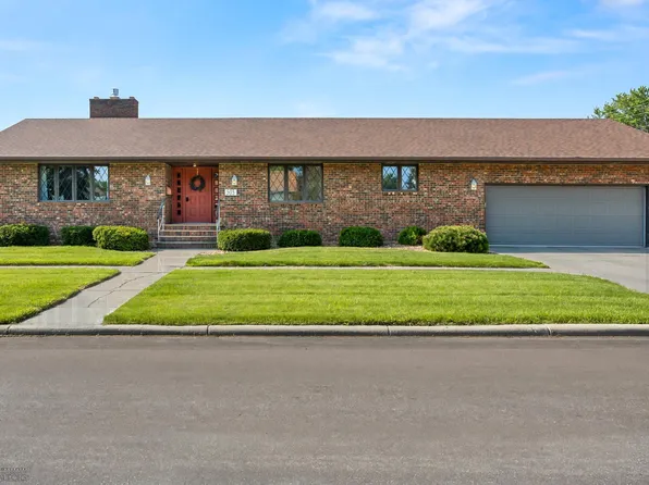 503 4th Ave N, Wahpeton, ND 58075