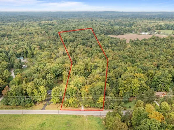 8740 Washington St, Chagrin Falls, OH 44023