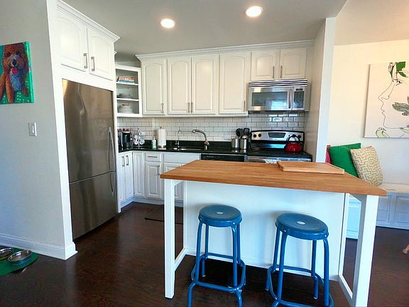 3rd image of 1355 N Sandburg Ter APT 1108