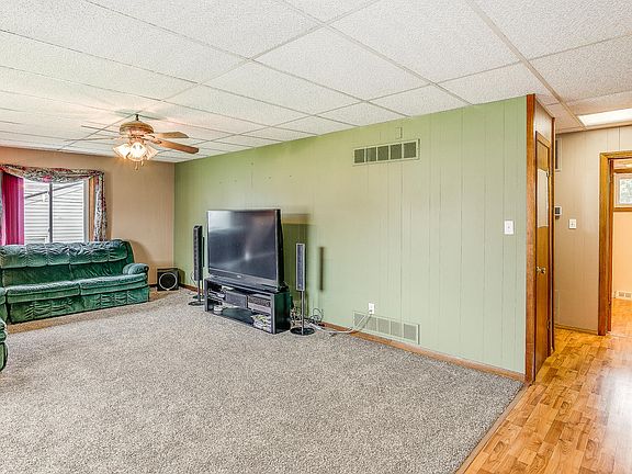3rd image of 223 N Westview Dr