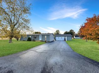 210 E Plumb St, Gifford, IL