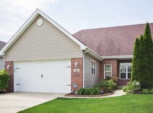 559 Mihelich Ln, Lockport, IL 60441