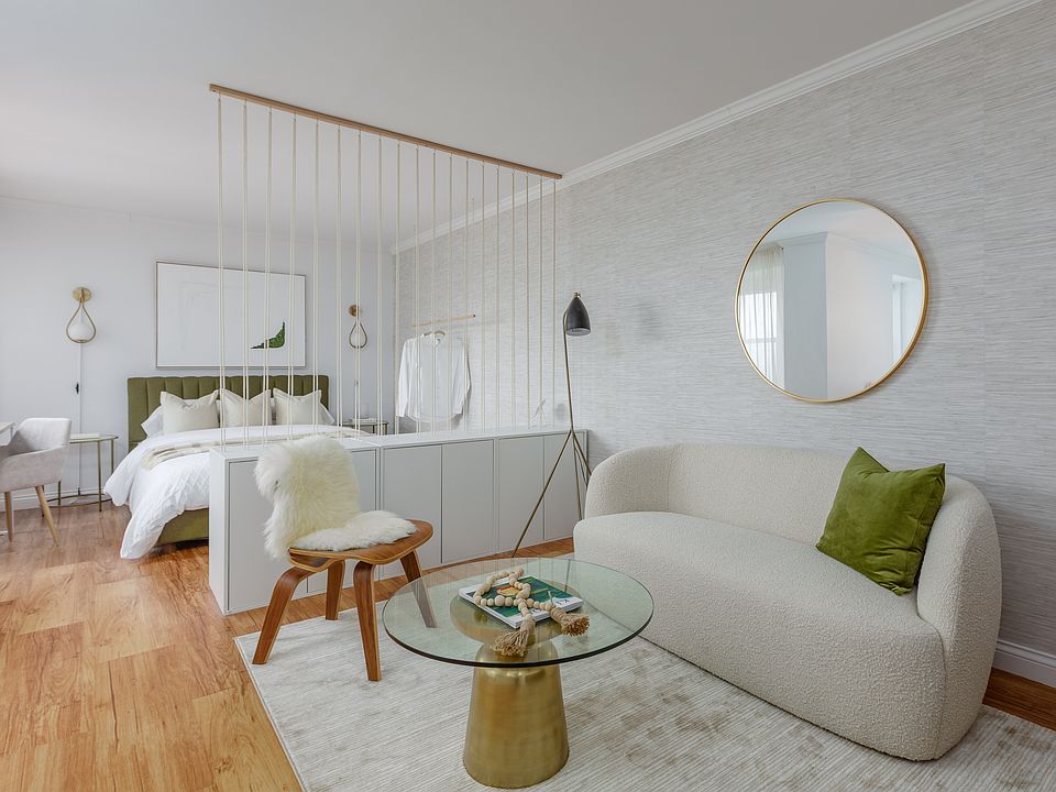 1st image of 747 10th Ave APT 18F