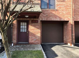 349 Central Park Ave APT B, Scarsdale, NY 10583
