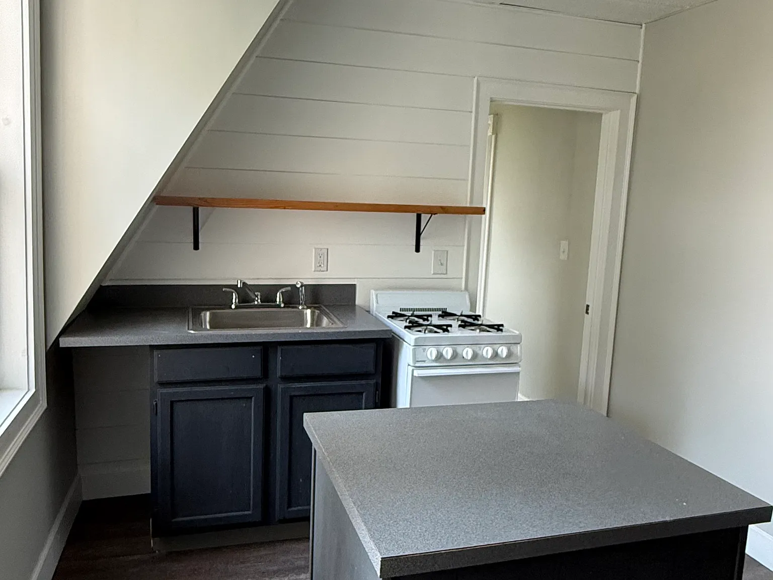 2 bed, $1,800 — Photo 2