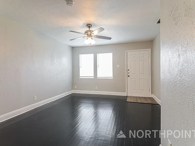 1101 Rancho Dr — Photo 6