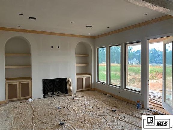 4th image of 106 Searcy Ln
