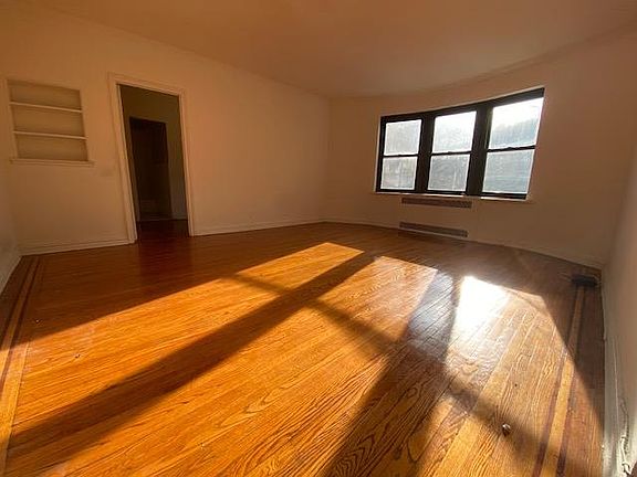 3rd image of 295 Main St #6
