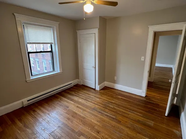 15 Huss Ct APT 205, Lynn, MA 01905