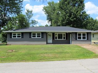 307 Ridge St, Sweet Springs, MO 65351