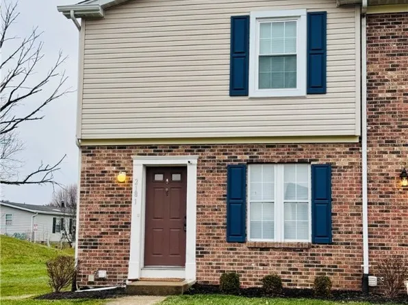 2181 Chapel Dr, Fairborn, OH 45324