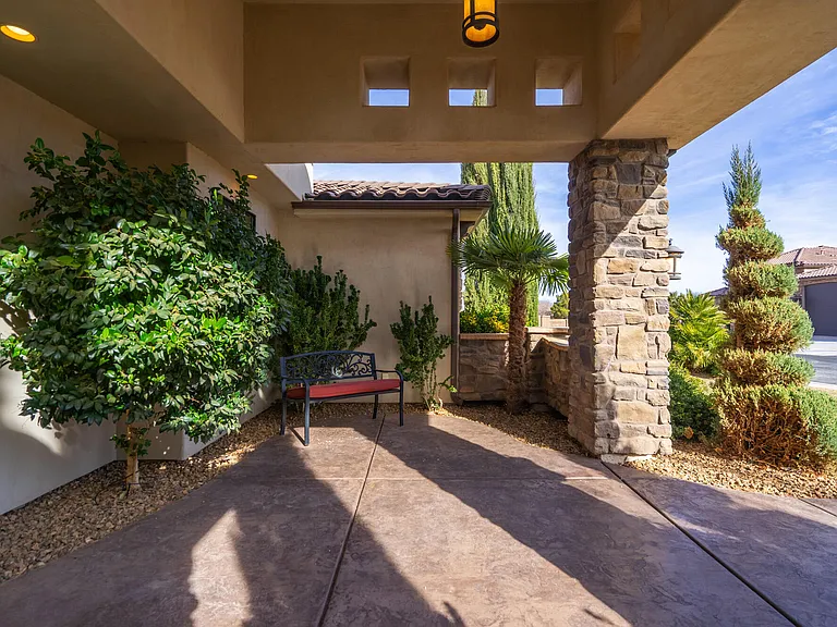 2732 S 4010 W — Photo 4