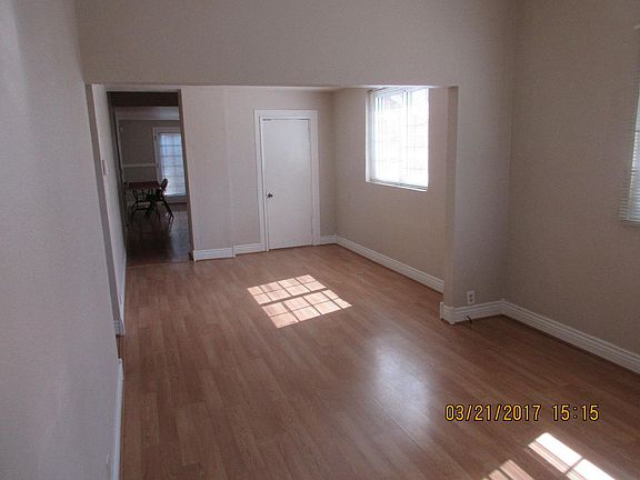 3rd image of 220 W Virginia St