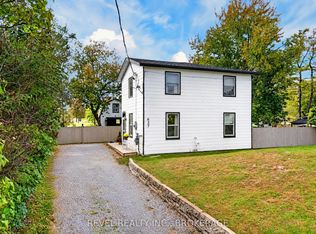 637 Collins Bay Rd, Kingston, ON K7M5G7