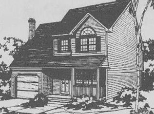 7 Danamarie Ln, E Patchogue, NY 11772