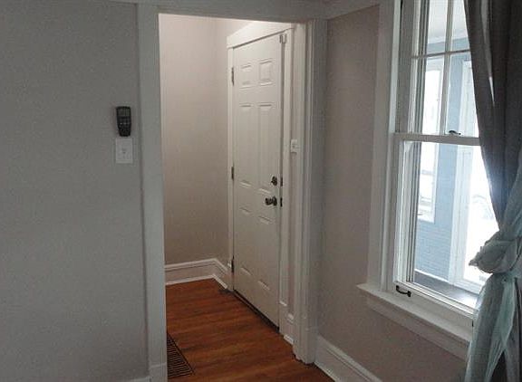 4th image of 5715 W Waveland Ave