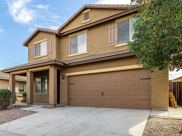 24409 W Sheraton Ln — Photo 4