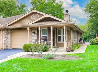 1517 Lighthouse Dr, Naperville, IL