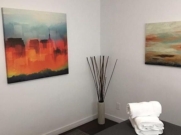 3rd image of 515 NE 82nd St #14