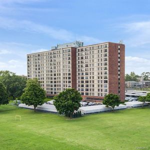 21800 Morley Ave APT 601, Dearborn, MI, 48124