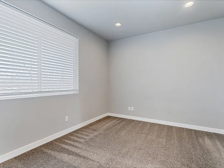 1666 S 225 W — Photo 11