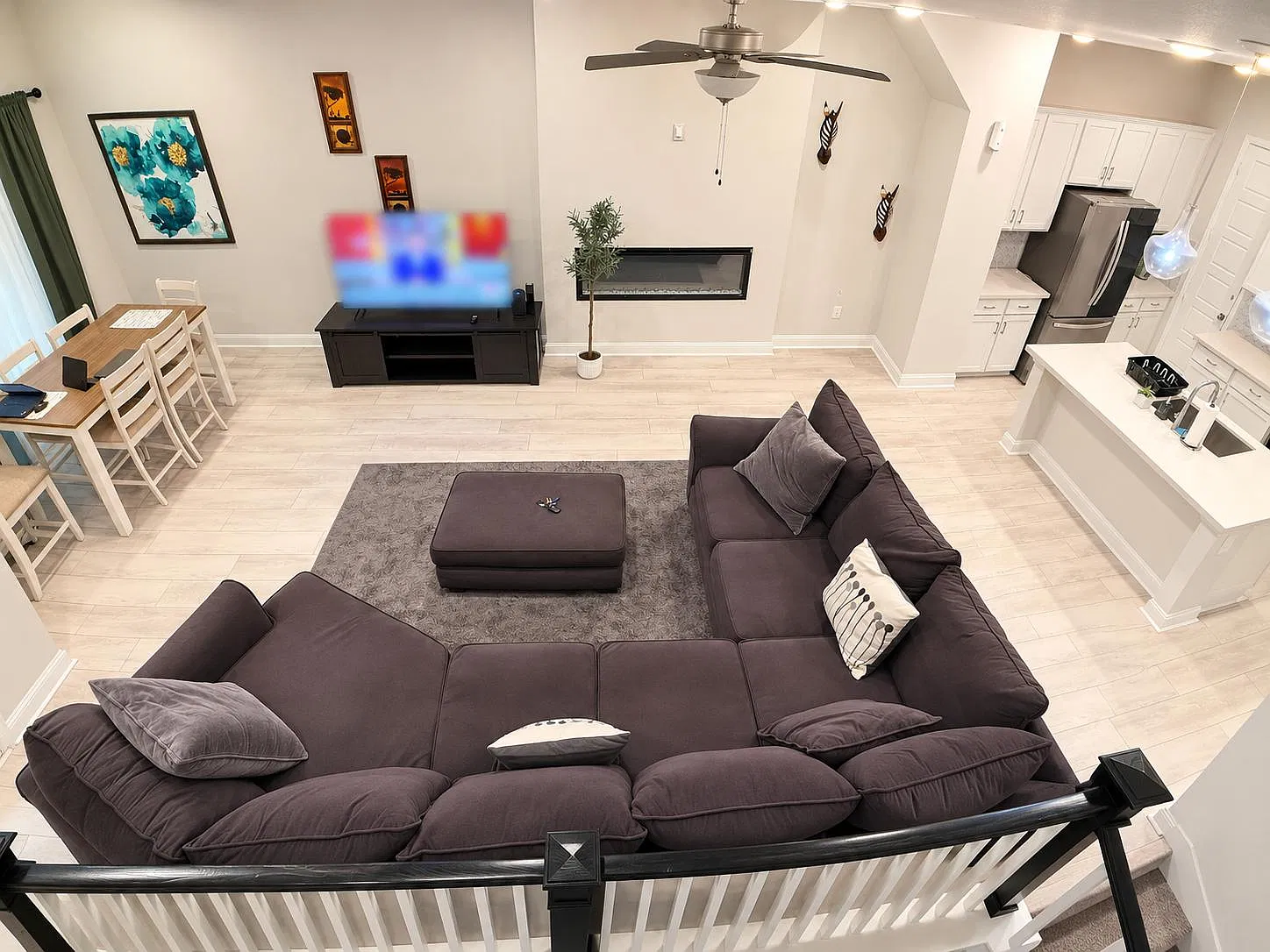 4 bed, 4.5 bath, 2509 sqft, $1,594 — Photo 3