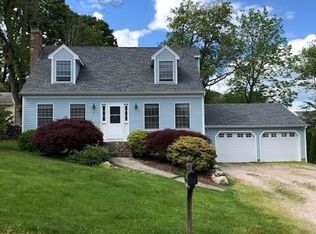 2 Godfrey St, Mystic, CT 06355