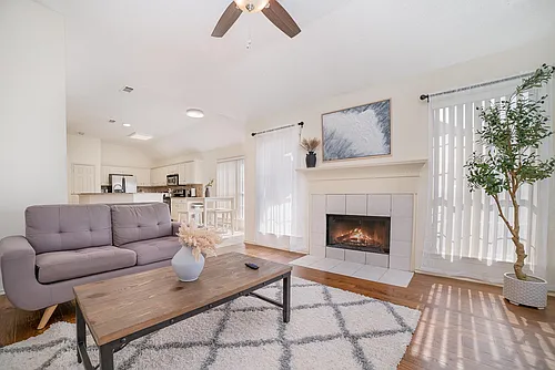 4201 Pinewood Dr Photo 1
