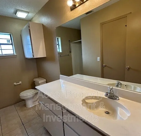 1201 W Carmen Ave #2 — Photo 12