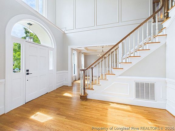3rd image of 3564 Turnberry Cir