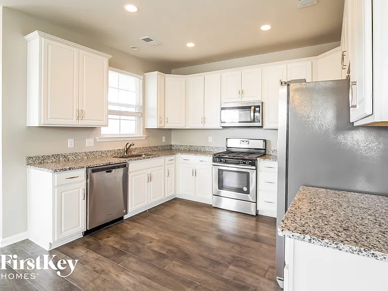 105 Sugeree Dr — Photo 7