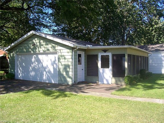 4th image of 1334 Cedar Dr
