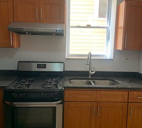 2nd image of 4435 S Wolcott Ave