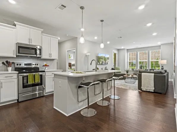 1801 Shadow Green Dr #104, Franklin, TN 37064