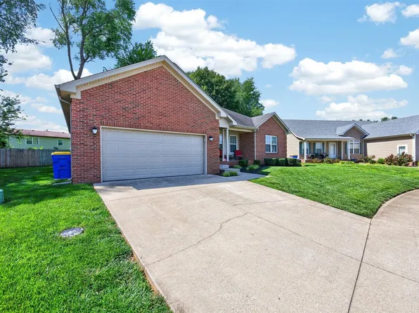 2748 Pointe Ct, Bowling Green, KY 42104