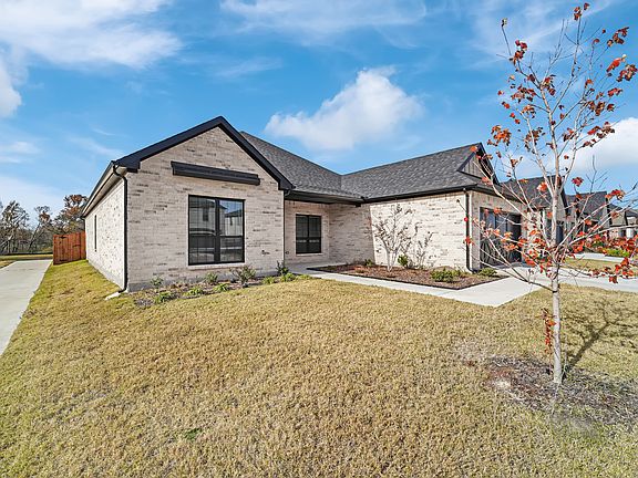 2nd image of 305 Brookstone Dr