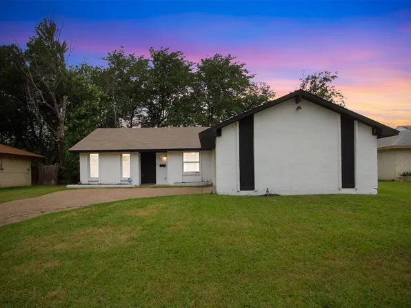 917 Park East Cir, Garland, TX 75043