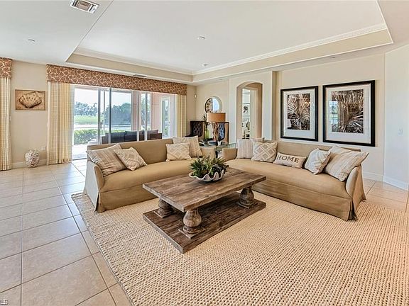2nd image of 554 Avellino Isles Cir APT 13101