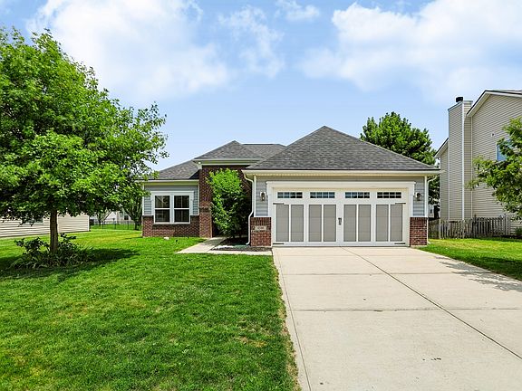 2nd image of 4546 Walcott Dr