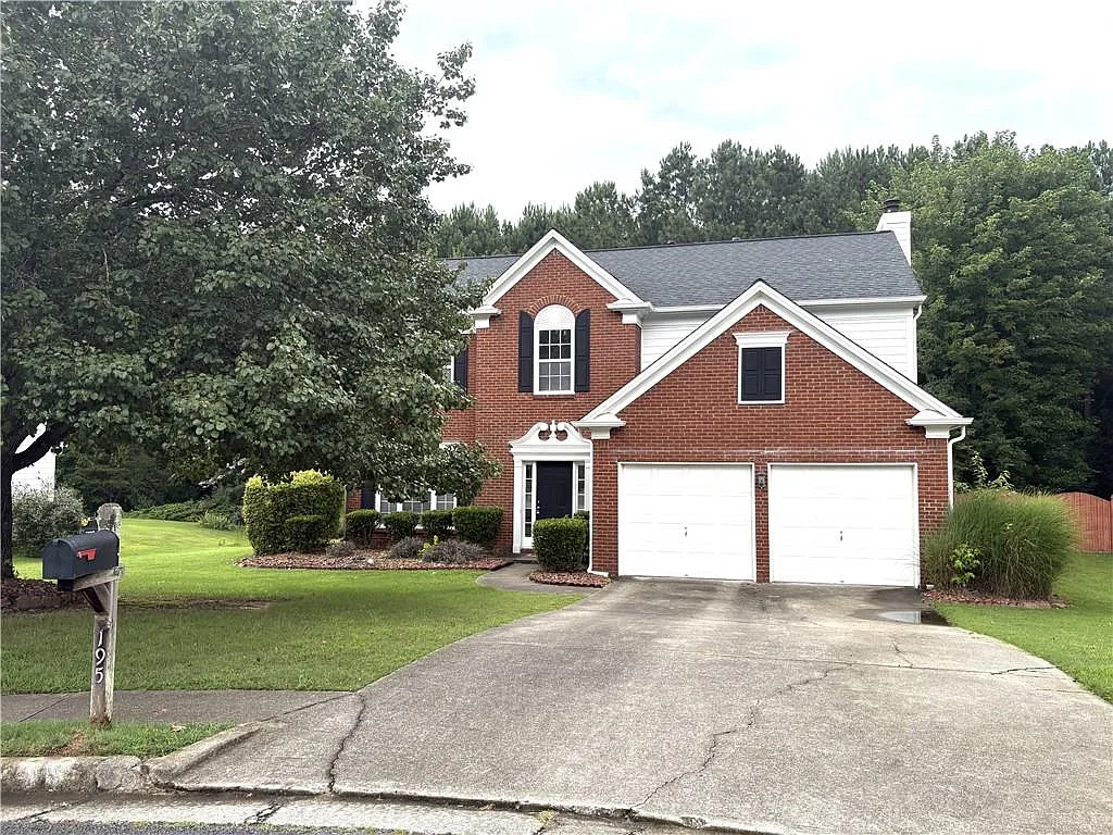 4 bed, 2.5 bath, 2498 sqft, $2,900 — Photo 1