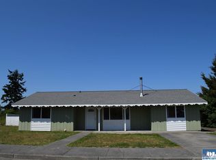 1032 W Deseret Ave, Sequim, WA 98382
