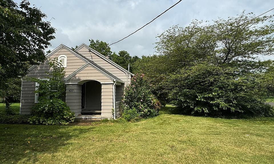 1st image of 427 Upper Oakwood Ave