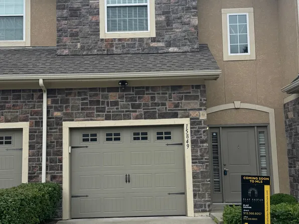 15849 Shawnee Dr, Overland Park, KS 66223