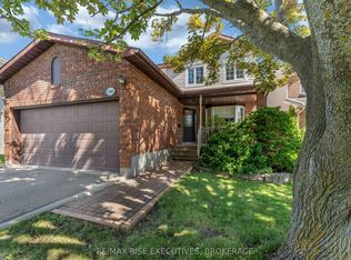 1304 Fisher Cres, Kingston, ON K7M 8T2
