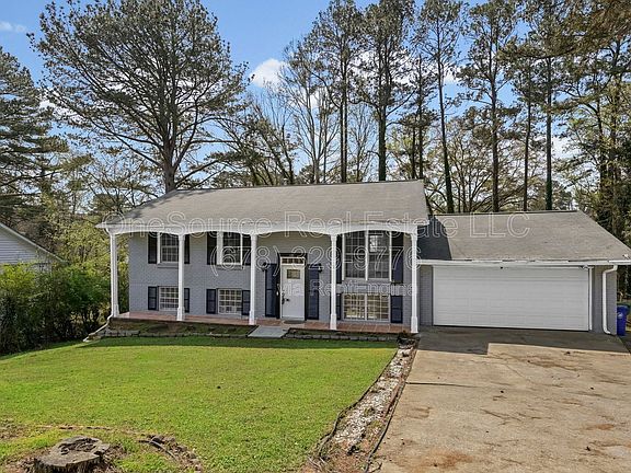 4th image of 4410 Carrollwood Dr