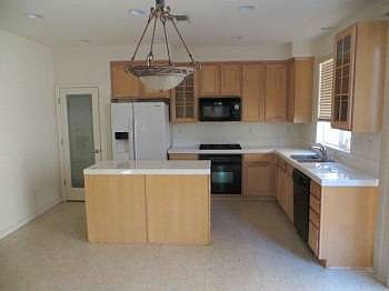 2nd image of 5511 Sagpond Way