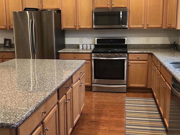 5th image of 18 Locks Farm Ln