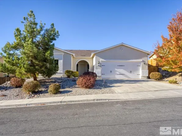 5495 Starry Skies Dr, Sun Valley, NV 89433