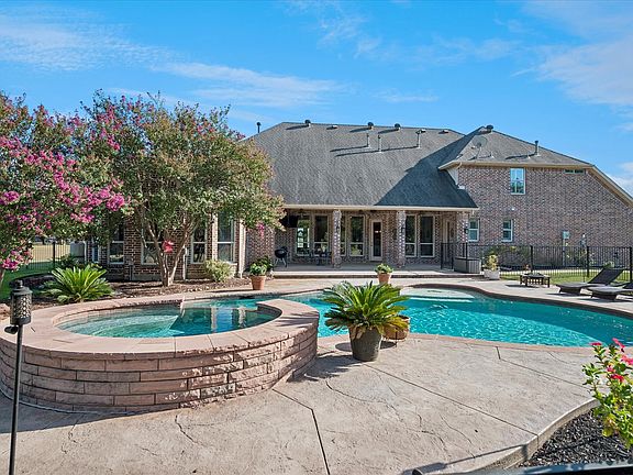 2nd image of 1920 Northfork Ln