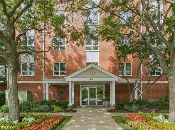 100 N Milwaukee Ave APT 501, Wheeling, IL 60090
